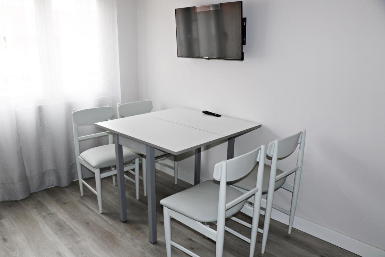 Kasetas Apartment'S Sarria Exterior photo